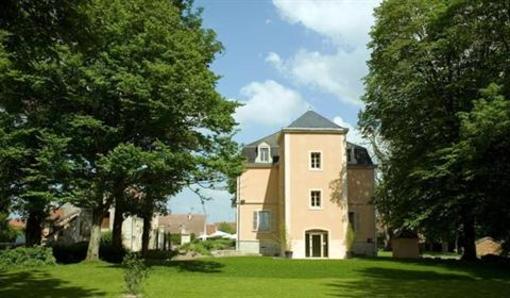 фото отеля Auberge Cote Riviere Hotel Is-sur-Tille