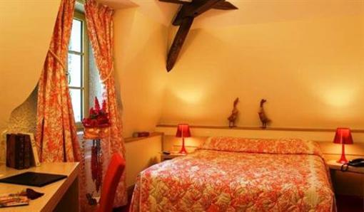 фото отеля Auberge Cote Riviere Hotel Is-sur-Tille