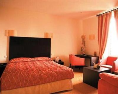 фото отеля Auberge Cote Riviere Hotel Is-sur-Tille