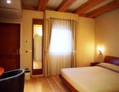 фото отеля Hotel Della Torre 1850 Calcinato