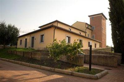 фото отеля Ostello Casale Dei Monaci
