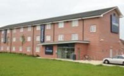 фото отеля Travelodge Hotel Ashton-Under-Lyne