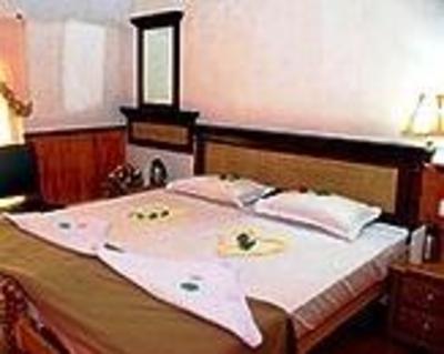 фото отеля Indraprastham Holidays Houseboats Kumarakom