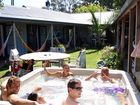 фото отеля Raglan Backpackers & Waterfront Lodge