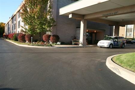фото отеля Hampton Inn Syracuse North (Airport Area)