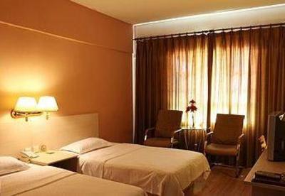 фото отеля Tiantian Hotel