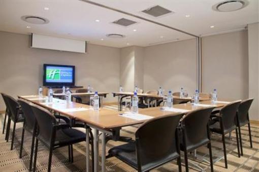 фото отеля Holiday Inn Express Pretoria Sunnypark