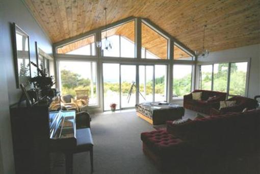 фото отеля Omori Lake House