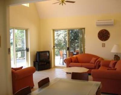 фото отеля Cooroy Country Cottages Noosa