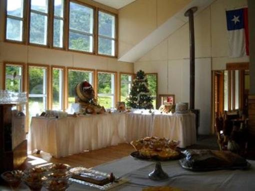 фото отеля Hostal Karukinka