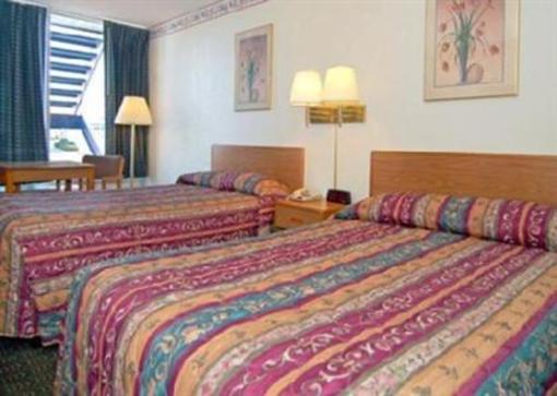 фото отеля Rodeway Inn Fort Campbell Hopkinsville