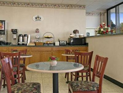 фото отеля Super 8 Manassas