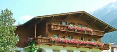 фото отеля Ausserwieserhof Apartments Neustift im Stubaital