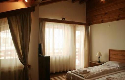 фото отеля Family Hotel Djangal