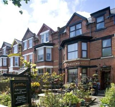 фото отеля Jadellas Guest House Scarborough