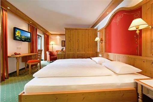 фото отеля Landhotel Föhrenhof Ellmau