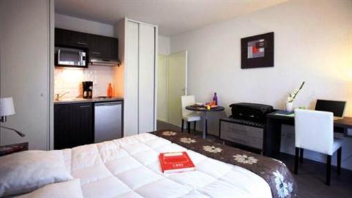 фото отеля Park & Suites Confort Toulouse L'Hers