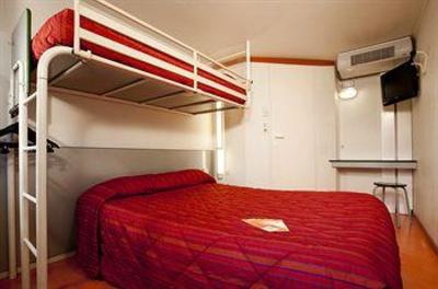 фото отеля Premiere Classe Tarbes - Bastillac