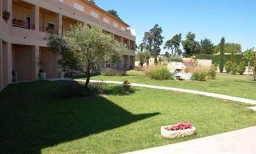 фото отеля Logis Hotel La Goutte D'eau