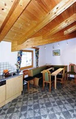 фото отеля Alpina Apart Pettneu am Arlberg