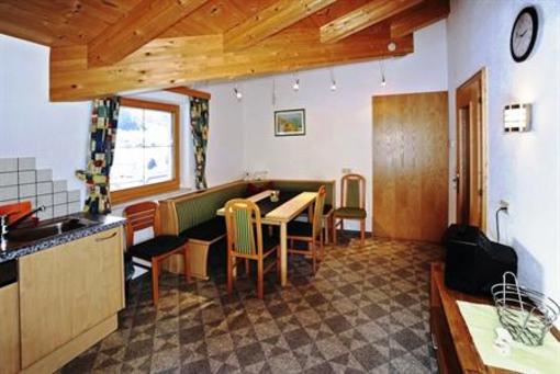 фото отеля Alpina Apart Pettneu am Arlberg