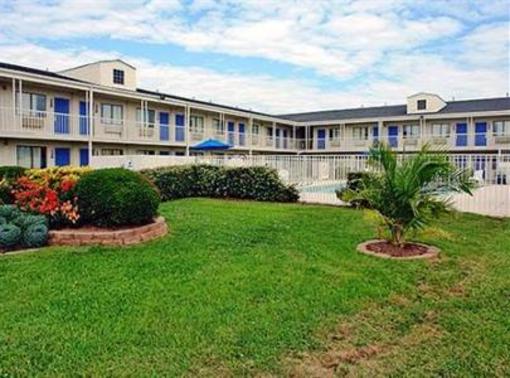 фото отеля Motel 6 Houston South - Clear Lake