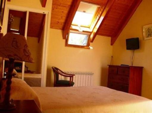 фото отеля Hostal Aribel Longinos Cercedilla
