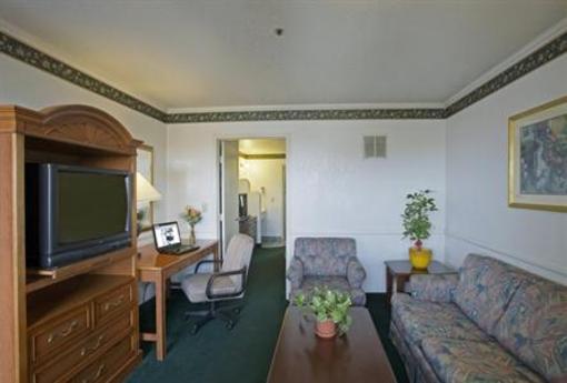 фото отеля Budget Inn & Suites