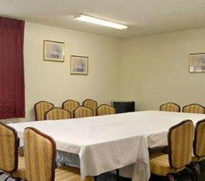 фото отеля Super 8 Morristown