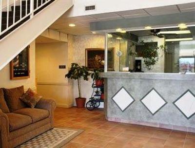 фото отеля Super 8 Motel Downtown Knoxville