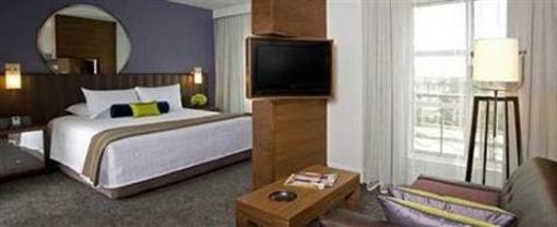 фото отеля AVIA Long Beach