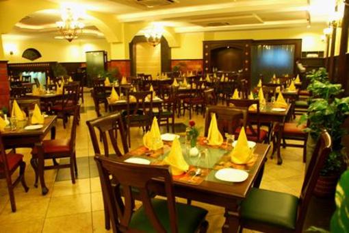 фото отеля Cross Roads Inn