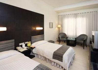 фото отеля Milan Palace Hotel Allahabad