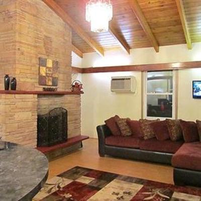 фото отеля Arrowhead Motel