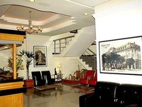 Machado's Plaza Hotel