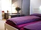 фото отеля Bed and Breakfast Beim Spalentor Basel