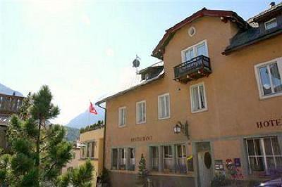 фото отеля Hotel Traube Scuol