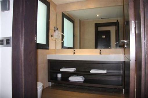 фото отеля Hotel dQ Barcelona