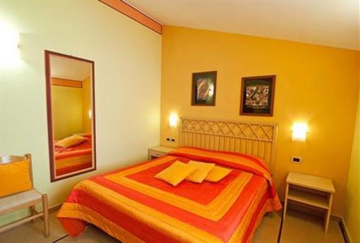 фото отеля World Village Apartments Diano Marina