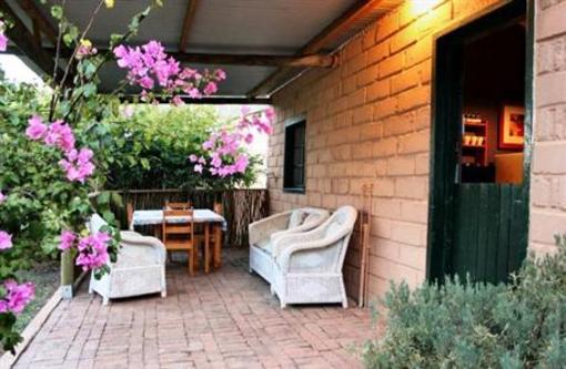 фото отеля Keisie Cottages Montagu