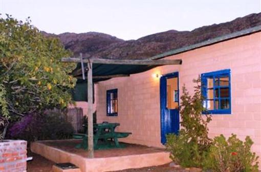 фото отеля Keisie Cottages Montagu