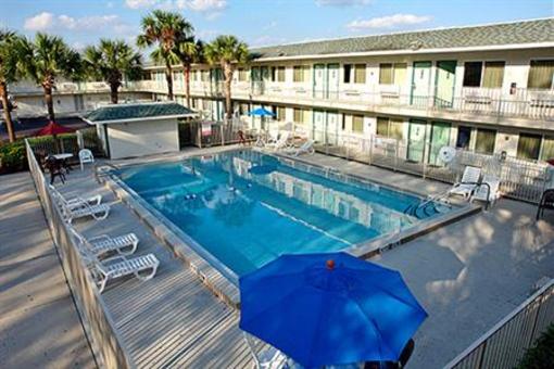 фото отеля Motel 6 Victoria
