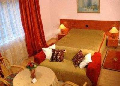 фото отеля Country Club La Mesteceni
