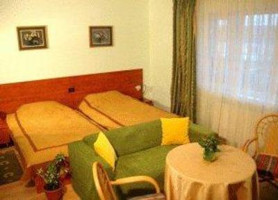 фото отеля Country Club La Mesteceni