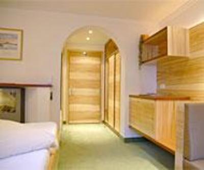 фото отеля Hotel Arnika-Ischgl