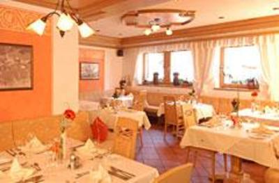 фото отеля Hotel Arnika-Ischgl