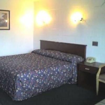 фото отеля Budget Host Inn Hazelwood