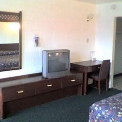 фото отеля Budget Host Inn Hazelwood