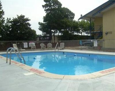 фото отеля Super 7 Inn Little Rock