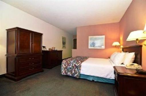 фото отеля County Inn